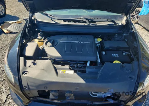 2017 Jeep Cherokee Latitude z USA, uszkodzony, nr VIN 1C4PJLCS2HD221453